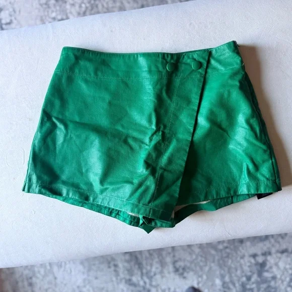🍀 Free People Vibrant Green Skort - Picture 8 of 10